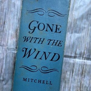Vintage Classic 'Gone with the Wind' Book copyright 1964 (second printing)